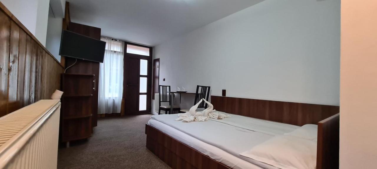 Casa Edy Hotel Sovata Bagian luar foto